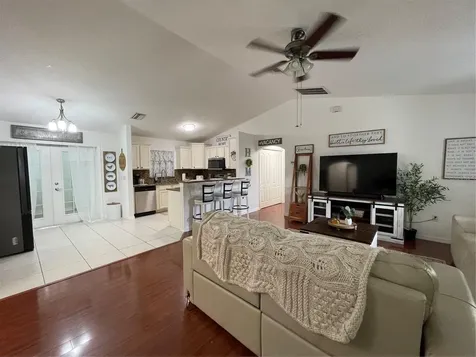 3897 NW 22nd Avenue Okeechobee FL 34972