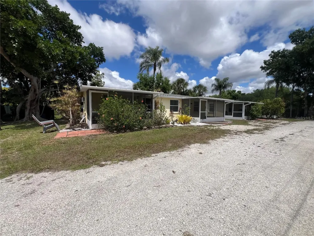 275 Pineapple Street Englewood FL 34223
