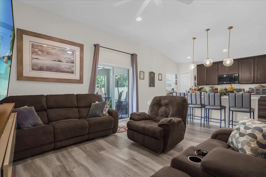 272 Arbuthnot Street Winter Haven FL 33881
