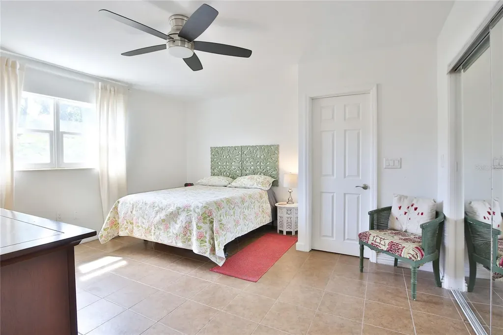 1138 47th Street Sarasota FL 34234