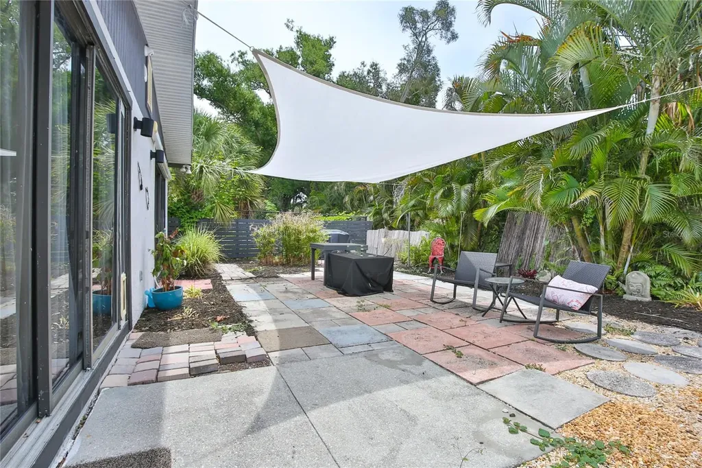 1138 47th Street Sarasota FL 34234