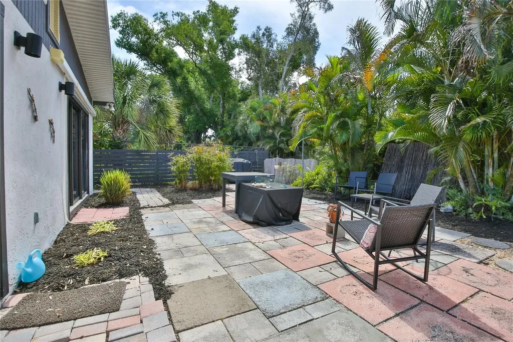 1138 47th Street Sarasota FL 34234
