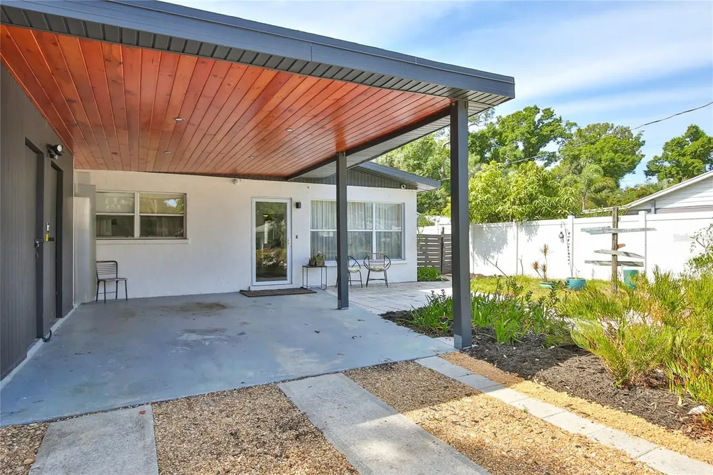 1138 47th Street Sarasota FL 34234