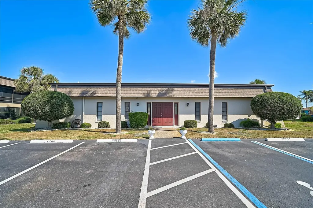 1697 Northampton Street Venice FL 34293