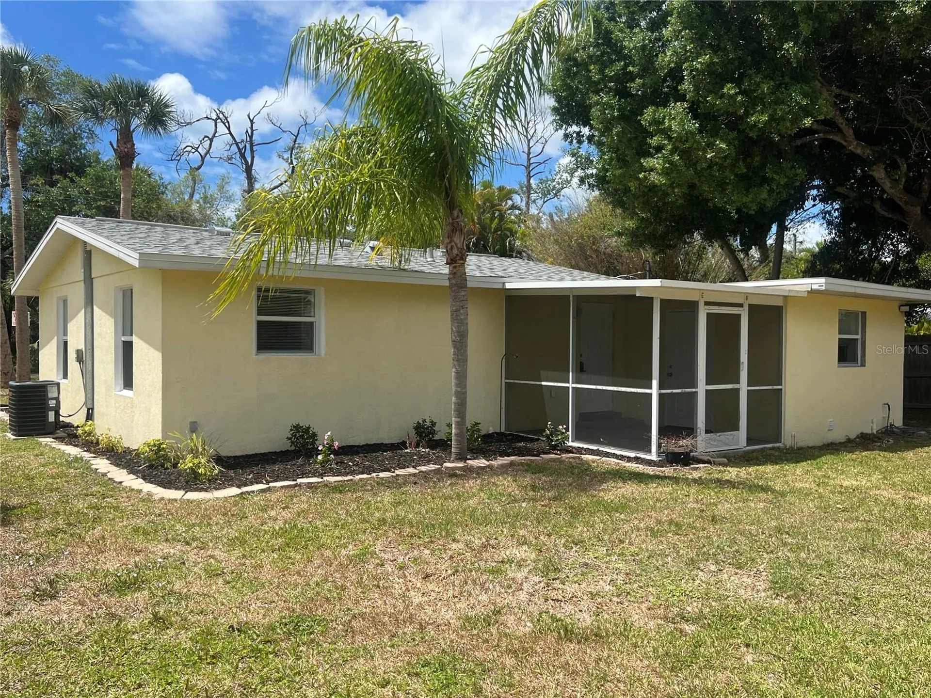 275 Pineapple Street Englewood FL 34223