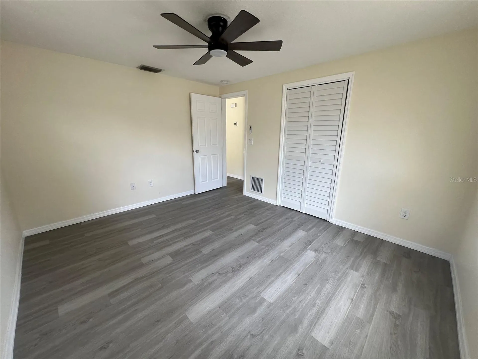 275 Pineapple Street Englewood FL 34223