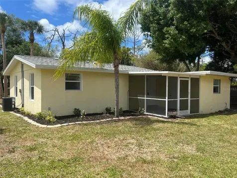 275 Pineapple Street Englewood FL 34223