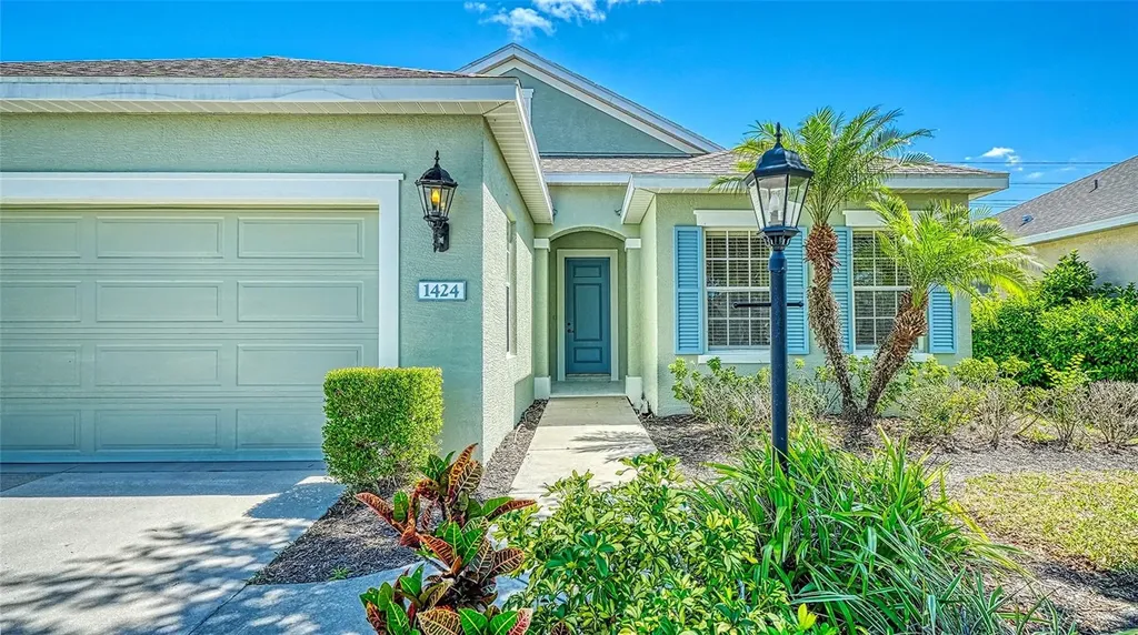 1424 Blue Horizon Circle Bradenton FL 34208