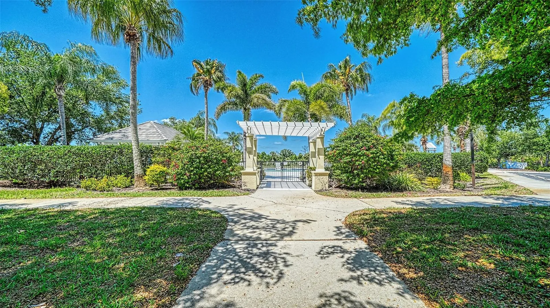 1424 Blue Horizon Circle Bradenton FL 34208