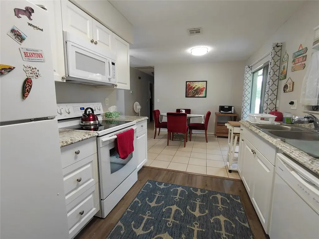 Venice FL 34293