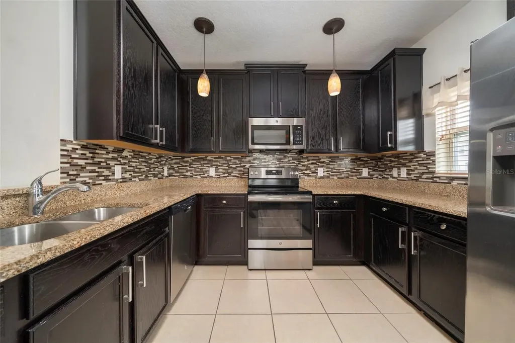 212 Primrose Drive Davenport FL 33837