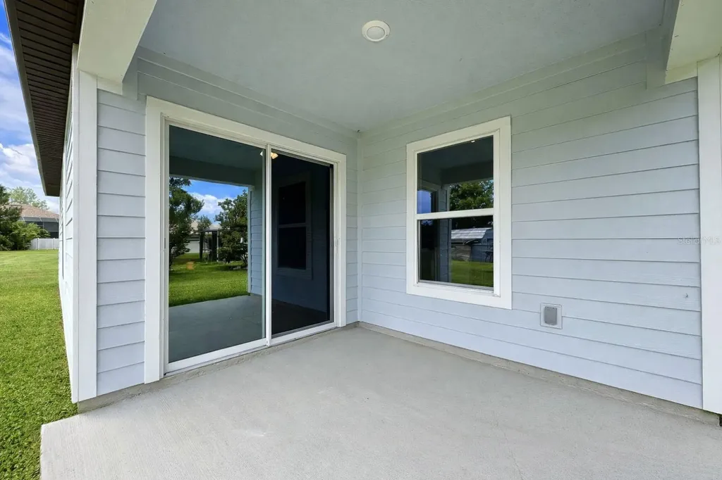 34 Presidential Lane Palm Coast FL 32164