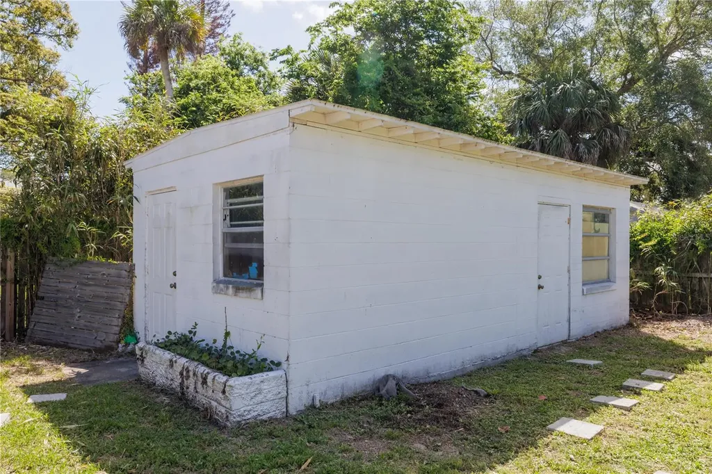 718 Jane Avenue New Smyrna Beach FL 32168
