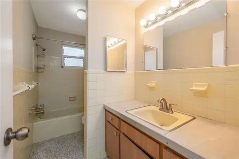 718 Jane Avenue New Smyrna Beach FL 32168