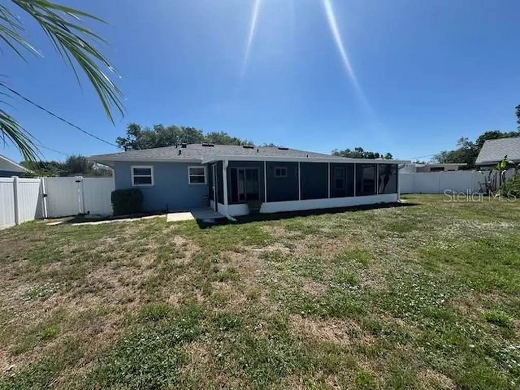 5176 Island Date Street Sarasota FL 34232