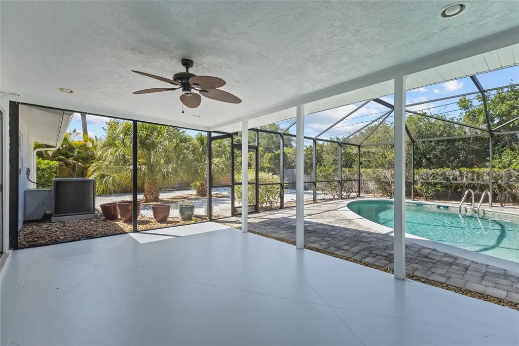 2411 Gulf Gate Drive Sarasota FL 34231