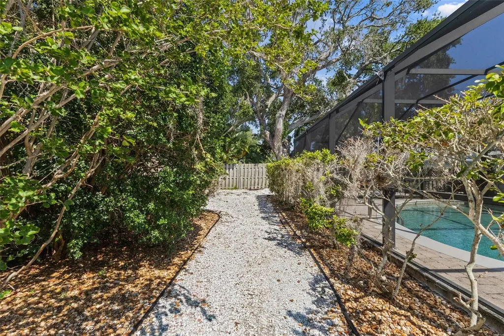 2411 Gulf Gate Drive Sarasota FL 34231