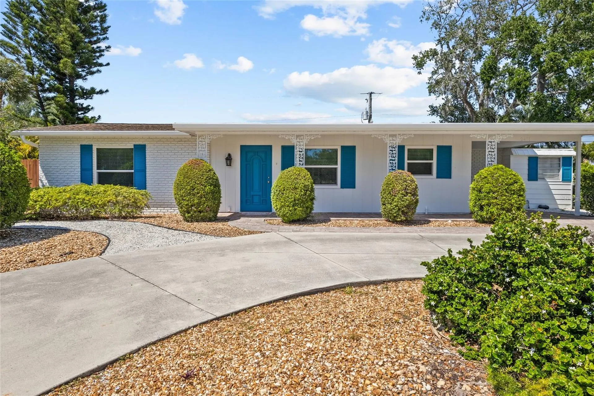 2411 Gulf Gate Drive Sarasota FL 34231