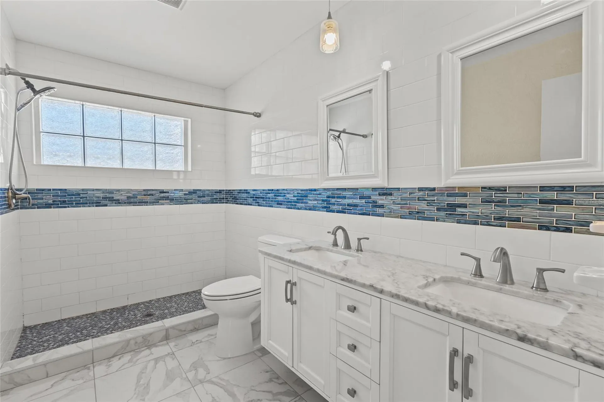 2411 Gulf Gate Drive Sarasota FL 34231