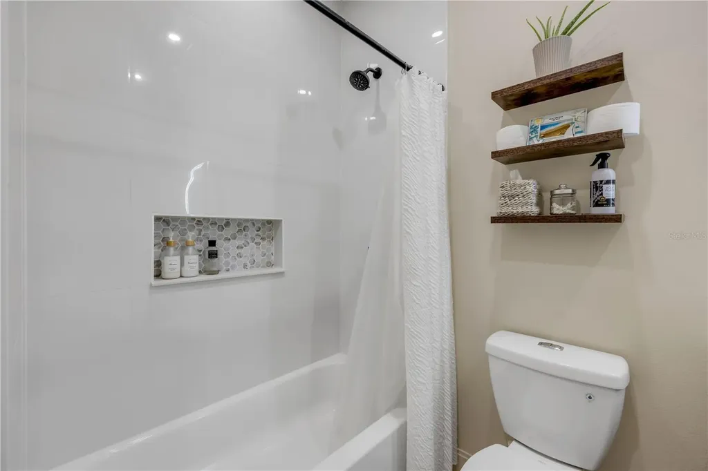 3211 Saxon Drive New Smyrna Beach FL 32169
