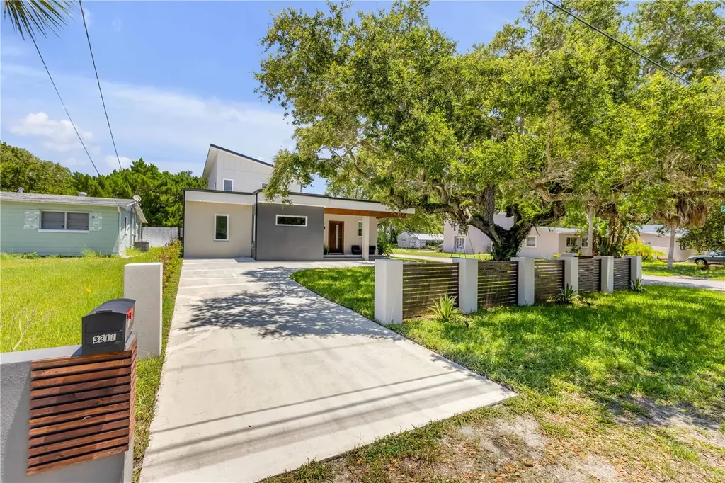 3211 Saxon Drive New Smyrna Beach FL 32169