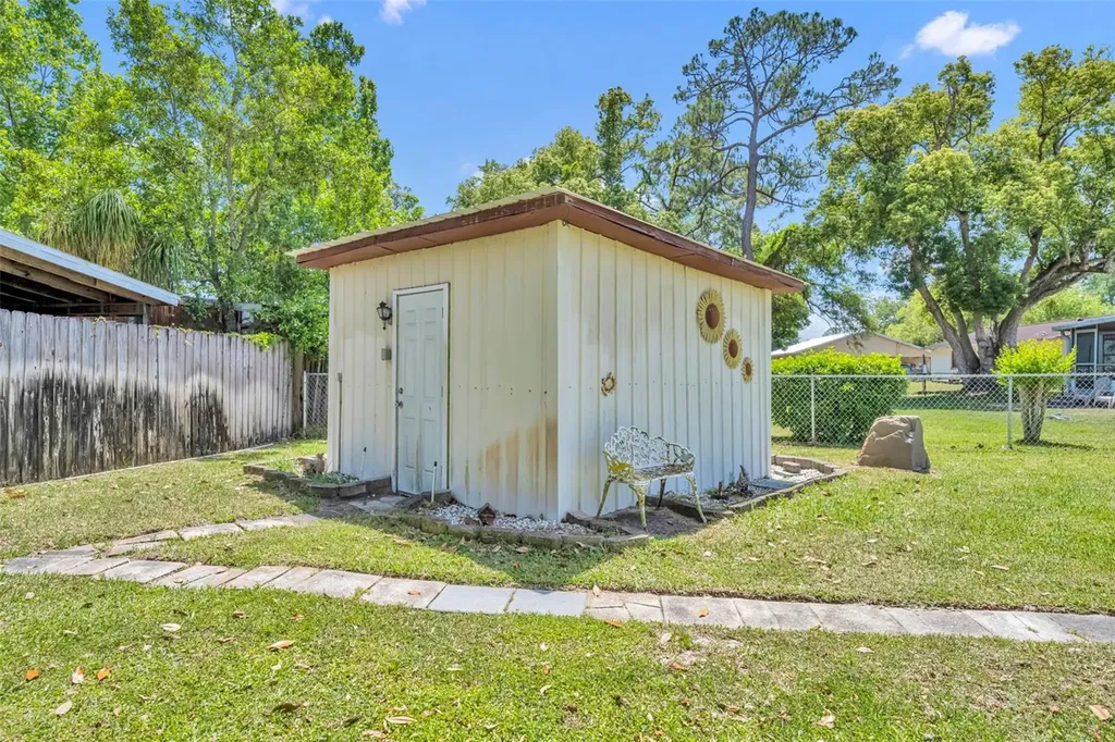 221 Grande Vista Street Debary FL 32713