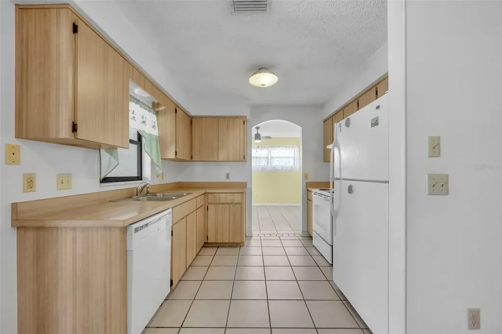 221 Grande Vista Street Debary FL 32713