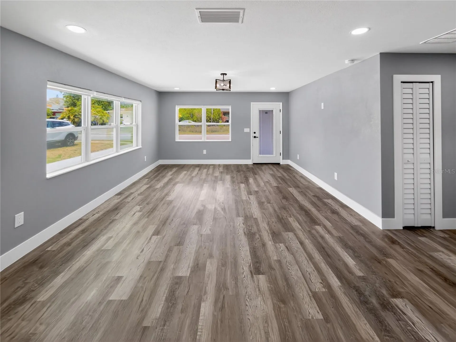 2710 W Cypress Street Tampa FL 33609