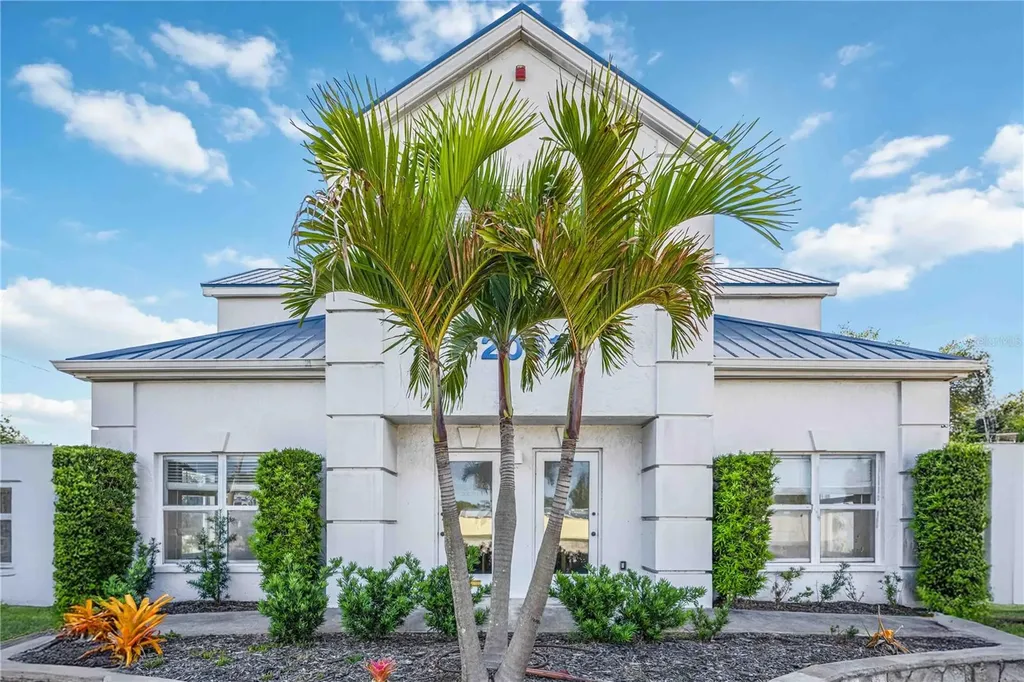 2061 Englewood Road Englewood FL 34223