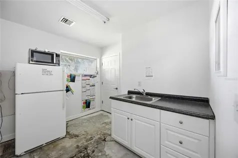 2061 Englewood Road Englewood FL 34223
