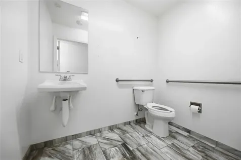 2061 Englewood Road Englewood FL 34223