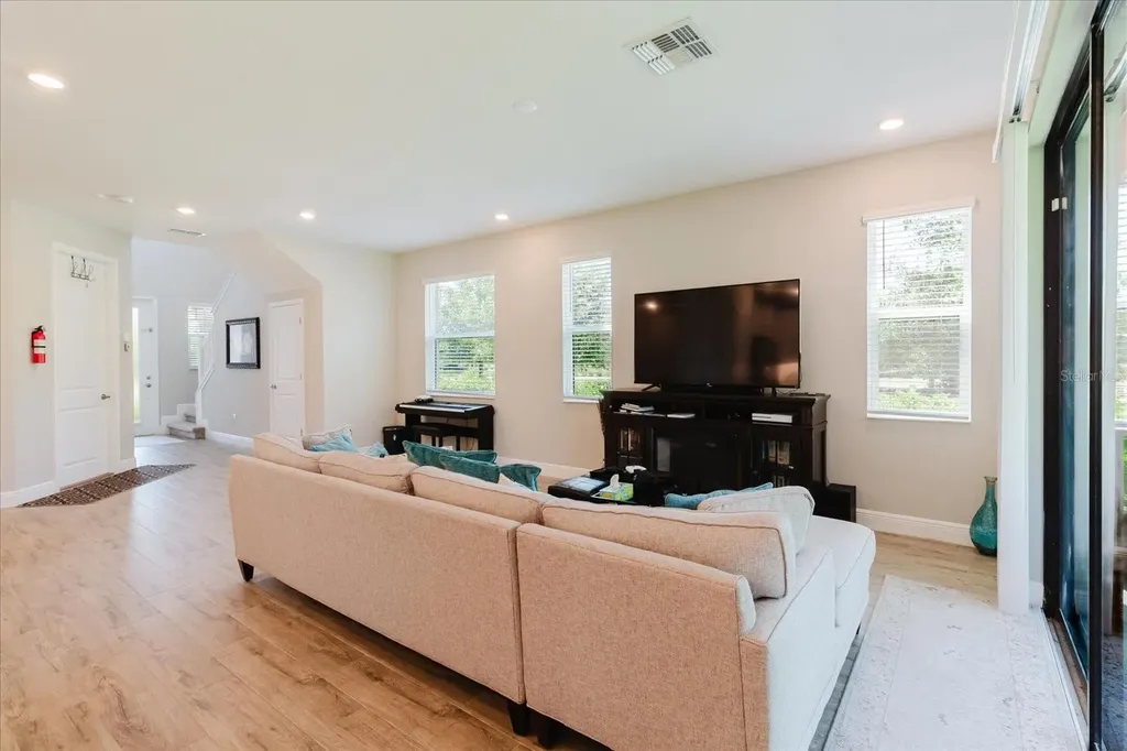 4531 Almada Lane SE Wesley Chapel FL 33543