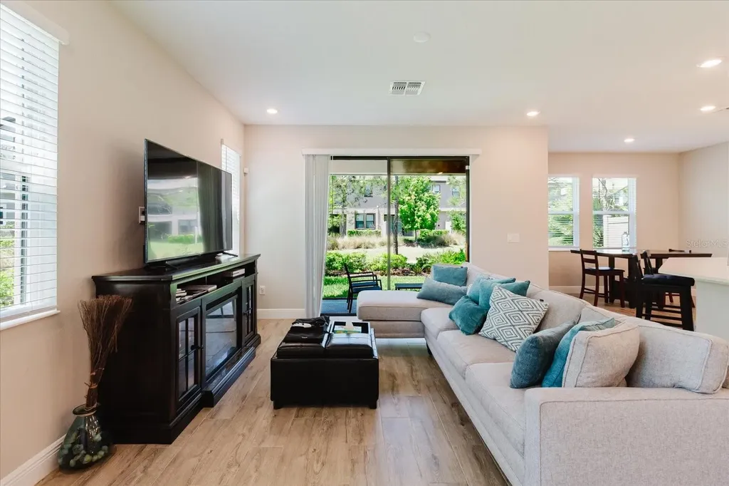 4531 Almada Lane SE Wesley Chapel FL 33543