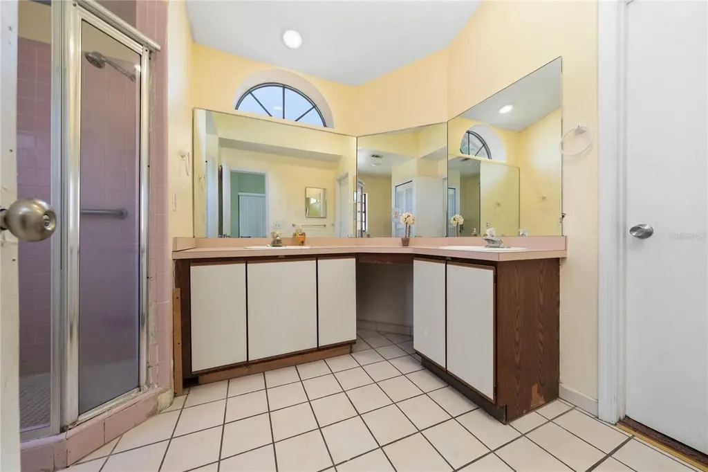 307 Colony Court Kissimmee FL 34758