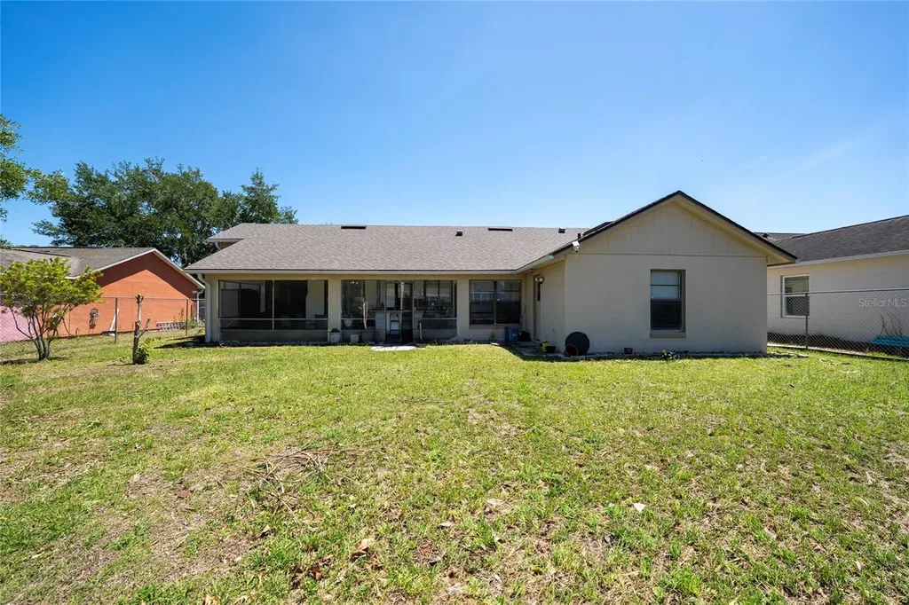 307 Colony Court Kissimmee FL 34758