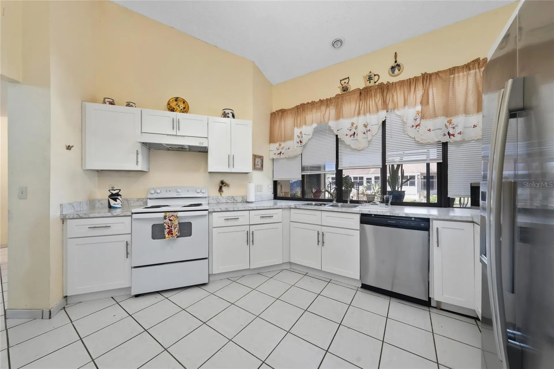 307 Colony Court Kissimmee FL 34758