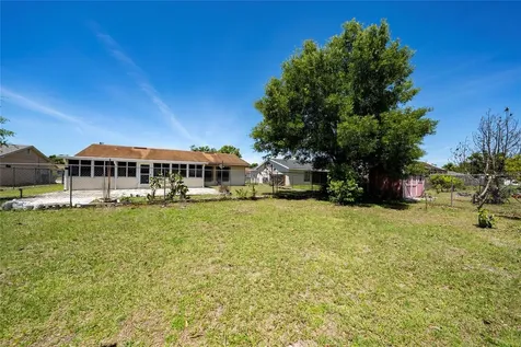 307 Colony Court Kissimmee FL 34758