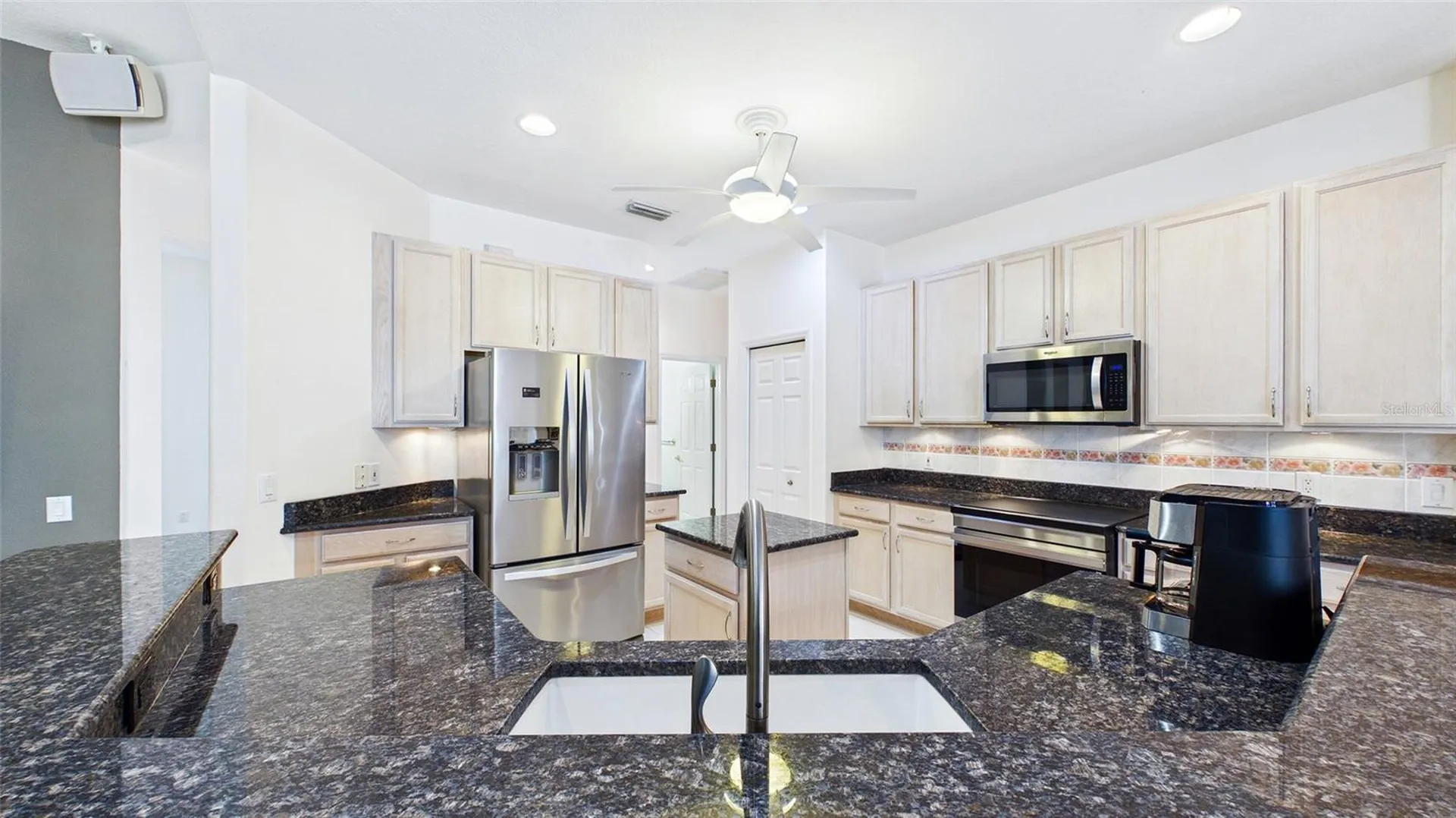 2220 Elizabeth Way Dunedin FL 34698