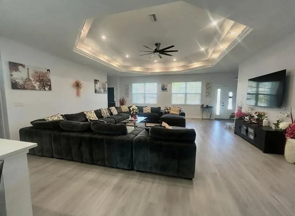 842 Wildabon Avenue Lake Wales FL 33853