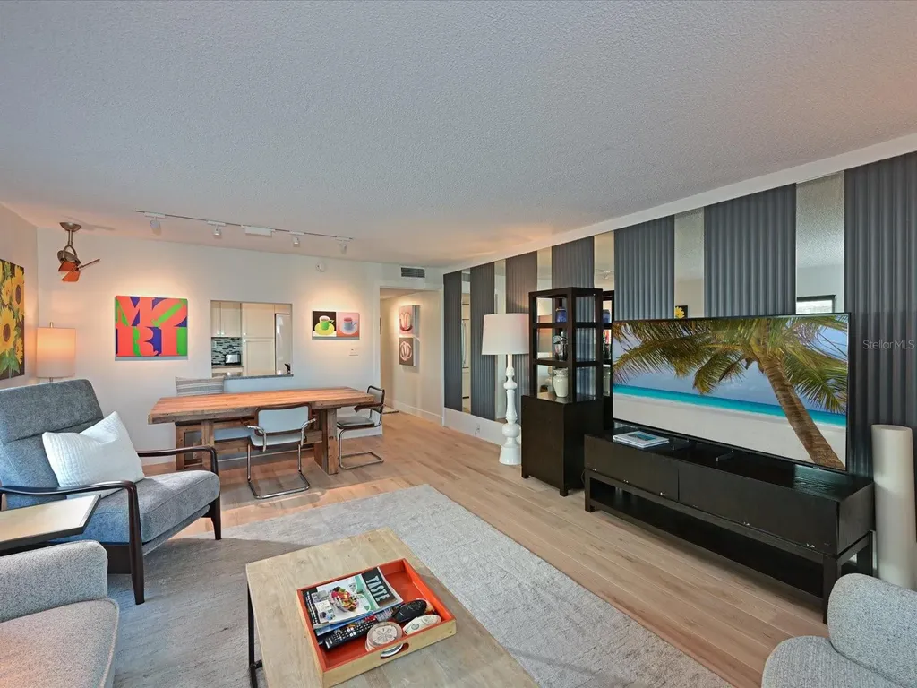 5591 Gulf Of Mexico Drive Longboat Key FL 34228