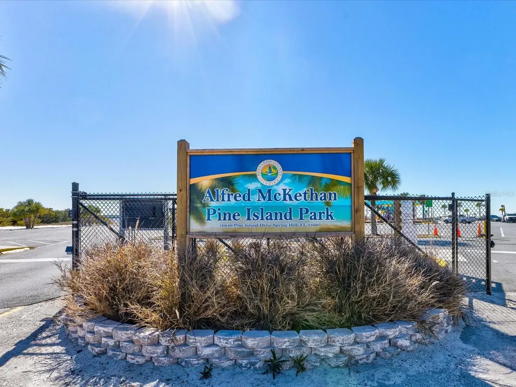 11981 Robina Road Weeki Wachee FL 34614