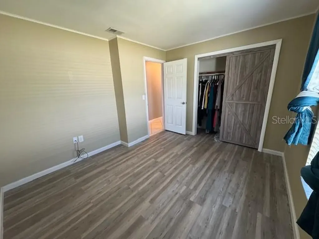 5172 Island Date Street Sarasota FL 34232