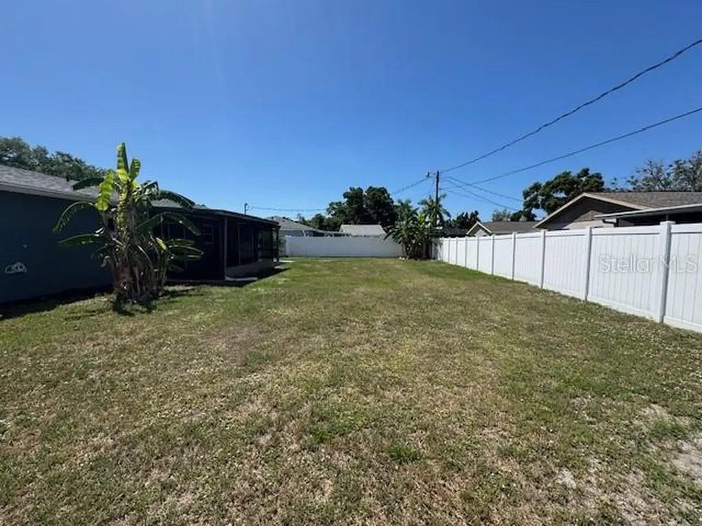 5172 Island Date Street Sarasota FL 34232