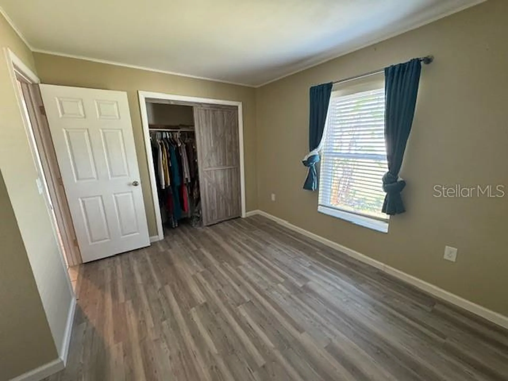 5172 Island Date Street Sarasota FL 34232