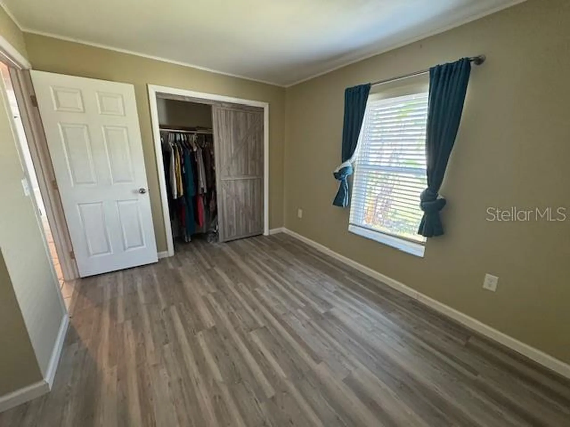 5172 Island Date Street Sarasota FL 34232
