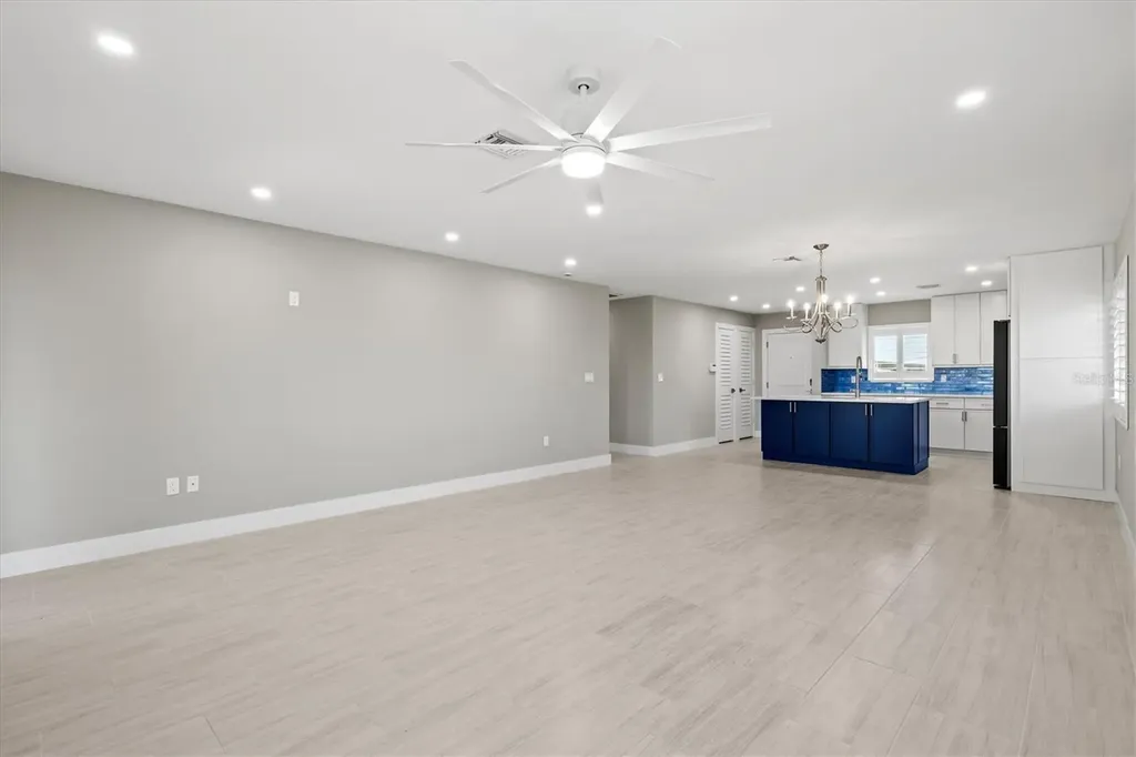 1200 Tarpon Center Drive Venice FL 34285