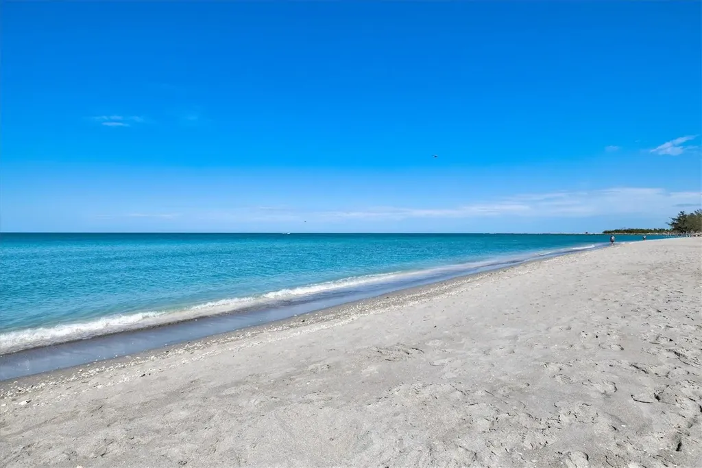 1200 Tarpon Center Drive Venice FL 34285
