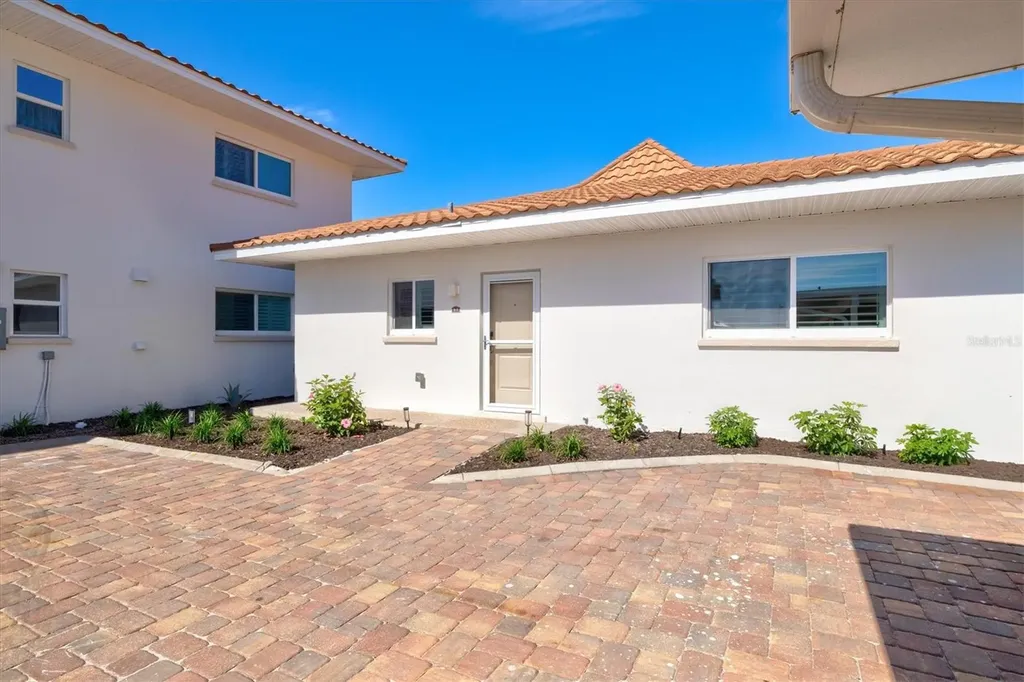 1200 Tarpon Center Drive Venice FL 34285