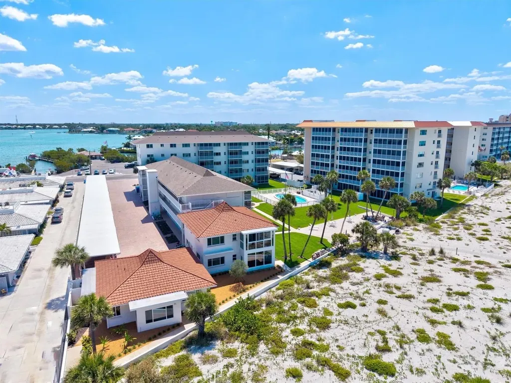 1200 Tarpon Center Drive Venice FL 34285