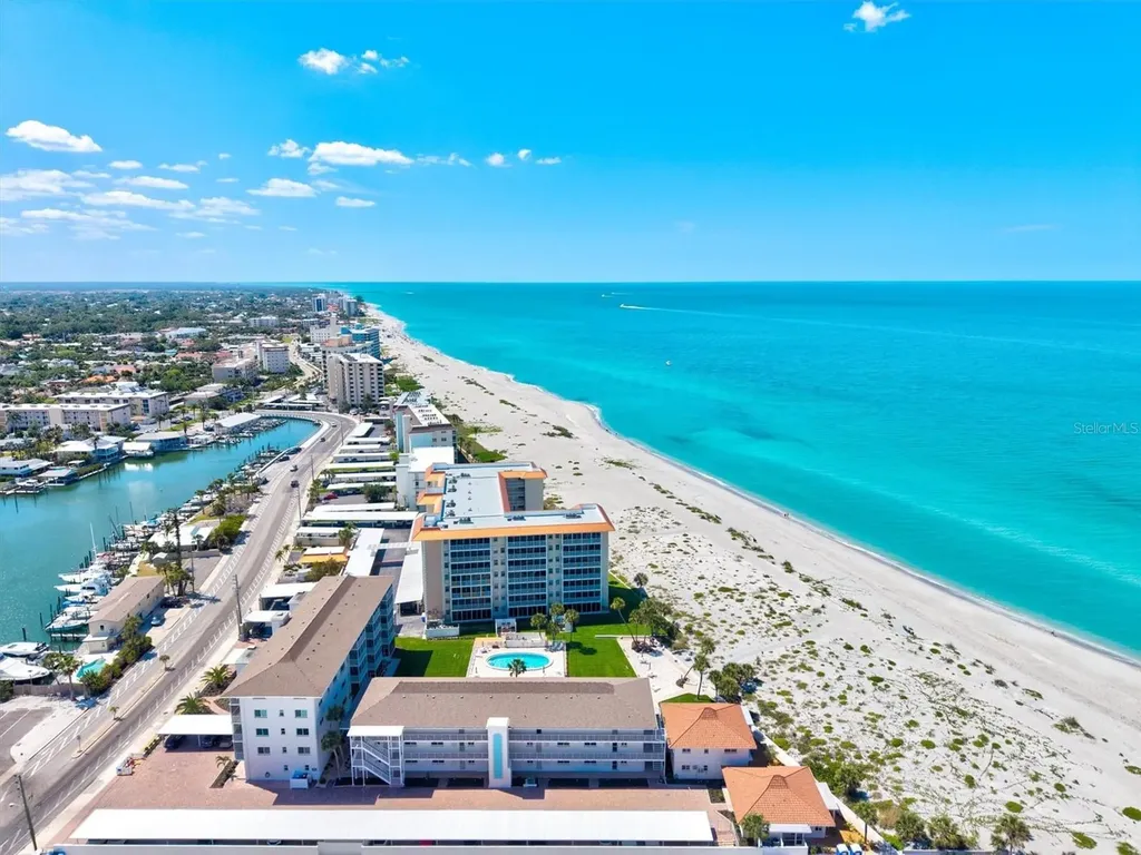 1200 Tarpon Center Drive Venice FL 34285